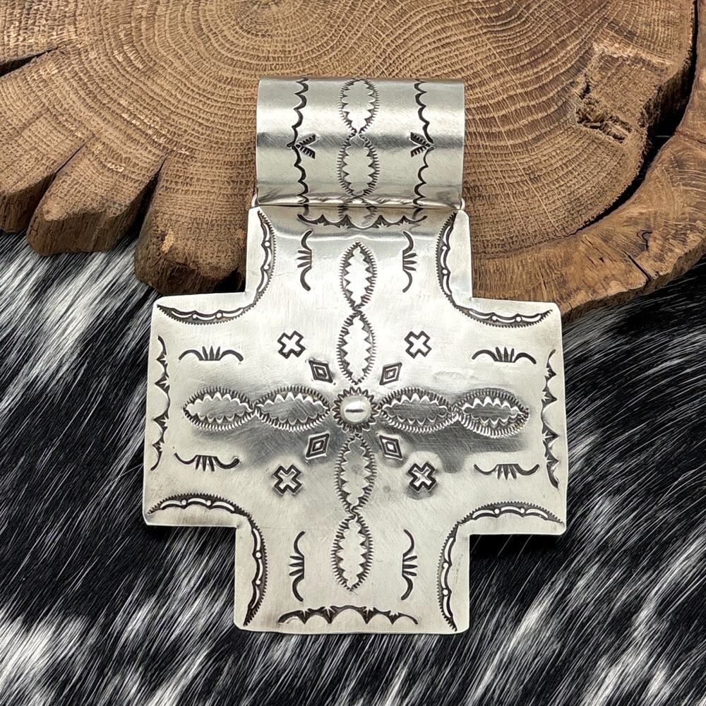 1990s Native American NAVAJO Sterling Silver Large Four-Way Cross Pendant